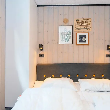 8 Person In Hejls-by Traum * 하일스