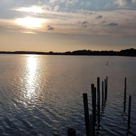 8 Person In Hejls-by Traum