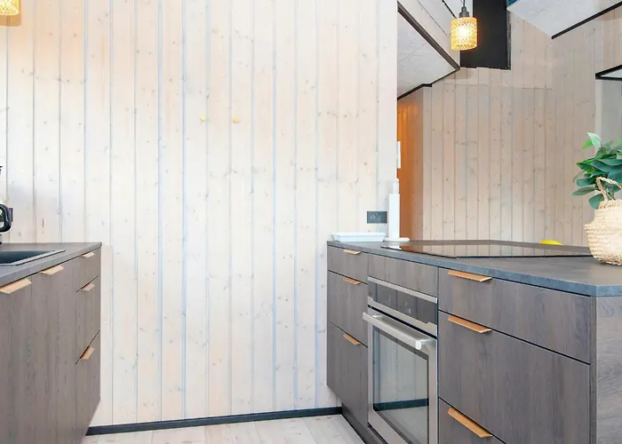 8 Person In Hejls-by Traum *